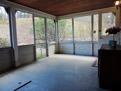 17 Amherst Rd, Pelham, MA 01002 - photo 6