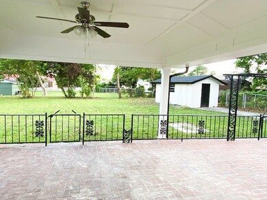 822 Emerson St, Manchester, TN 37355 - photo 3