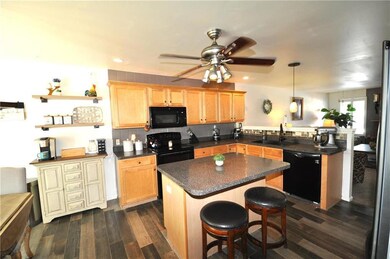 2182 Woodridge Dr, Macungie, PA 18062 - photo 6