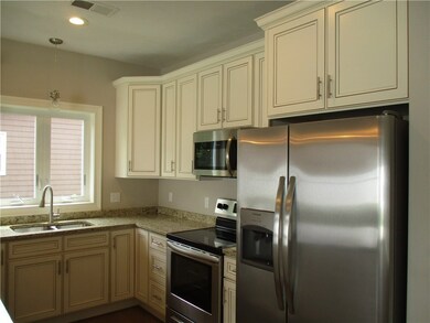 67 Batcheller Ave, Cranston, RI 02920 - photo 4