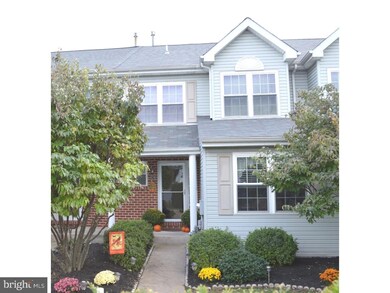 90 Forrest Ct unit 90, Royersford, PA 19468 - photo 2