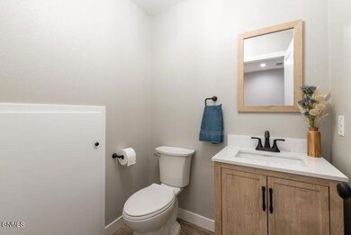 1/2 Bathroom