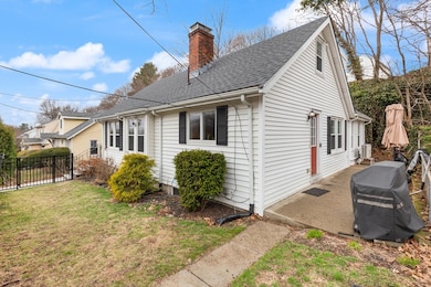 469 Boylston St, Newton Center, MA 02459 - photo 2