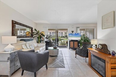 3690 Pinecrest St unit 114, Sarasota, FL 34232 - photo 2