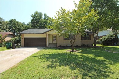 2904 Driftwood Ln, Rogers, AR 72756 - photo 2