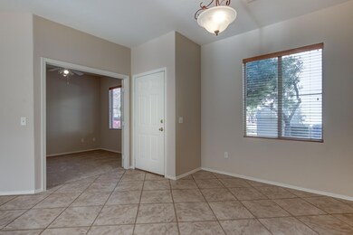 637 E El Prado Rd-6
