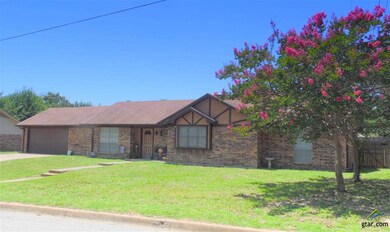 5921 Whispering Ln, Tyler, TX 75707 - photo 2