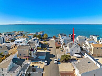 3rd Off Bay