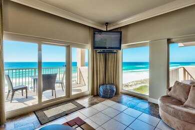 small_712 Beach Manor _17