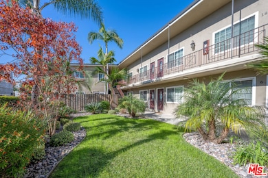 276 S Sierra Madre Blvd, Pasadena, CA 91107 - photo 3