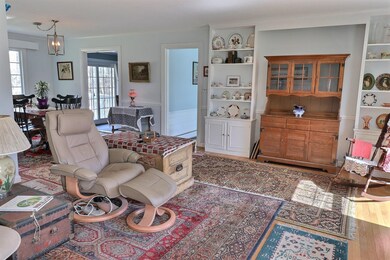 257 Seamans Rd, New London, NH 03257 - photo 4