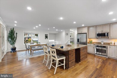 9743 Water Oak Dr, Fairfax, VA 22031 - photo 7