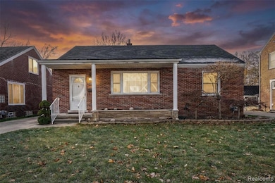 15560 Charles R Ave, Eastpointe, MI 48021 - photo 2