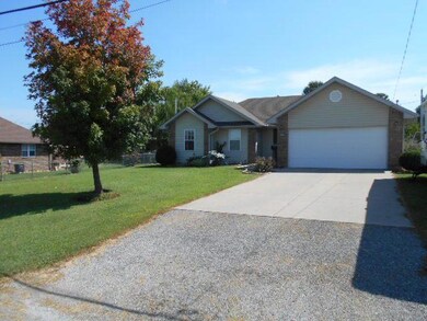 866 Lovers Lane Calvin James 026