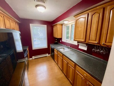 143 Hart St unit C, Taunton, MA 02780 - photo 4
