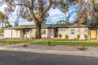 2639 N 29th Place, Phoenix, AZ 85008 - photo 2