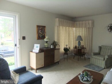 17529 Lincolnshire Rd, Hagerstown, MD 21740 - photo 4