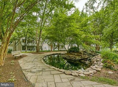 14320 Climbing Rose Way unit 201, Centreville, VA 20121 - photo 4