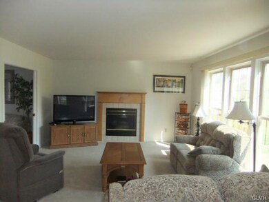 5349 Princeton Rd, Macungie, PA 18062 - photo 4