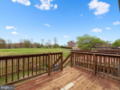 14369 Beaker Ct, Burtonsville, MD 20866 - photo 3