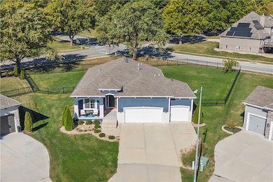 4400 SW Nautilus Place, Lee's Summit, MO 64082 - photo 3