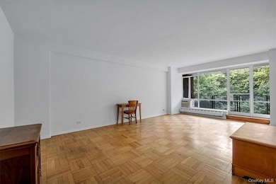 Highpoint on the Hudson unit 7B, Bronx, NY 10463 - photo 7