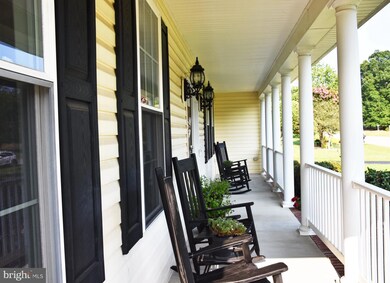 22902 S Pembrook Dr, Hollywood, MD 20636 - photo 3