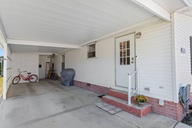 1062 SE Plumbob Way unit 422, Crystal River, FL 34429 - photo 4