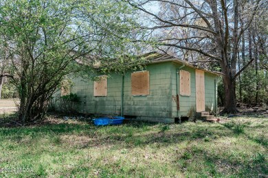 Davis St-00026