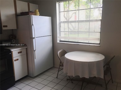 3553 Magellan Cir unit 316, Miami, FL 33180 - photo 5