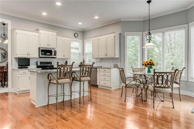 14731 S Hallet St, Olathe, KS 66062 - photo 4