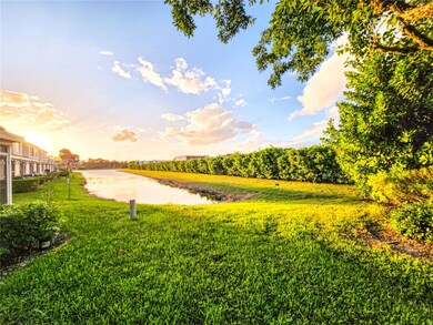 34 Key West Ct unit 43, Weston, FL 33326 - photo 2