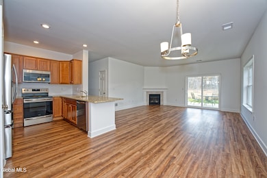 8 Kendra Ct, Colonie, NY 12047 - photo 3