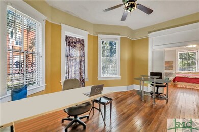 916 E Henry St, Savannah, GA 31401 - photo 6