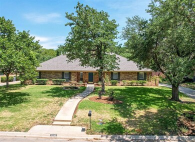 2225 Stonegate Dr, Denton, TX 76205 - photo 5