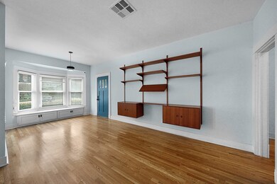 933 Columbia St, Houston, TX 77008 - photo 5