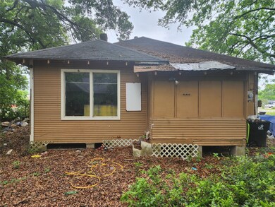 2809 Avenue F, Bay City, TX 77414 - photo 5