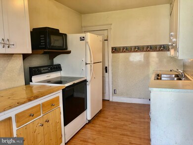 64 N 2nd St, Hamburg, PA 19526 - photo 5