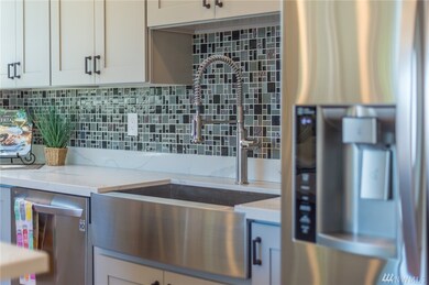 7108 E Mercer Way, Mercer Island, WA 98040 - photo 3