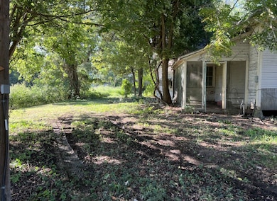 2016 Lois St, Bay City, TX 77414 - photo 5