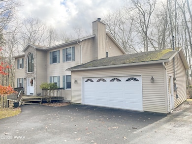 804 Round up Ct, Hawley, PA 18428 - photo 2