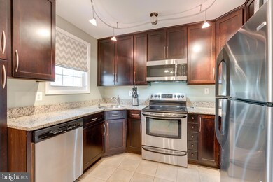 2701 S Walter Reed Dr unit C, Arlington, VA 22206 - photo 2