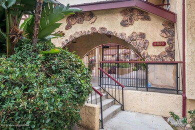 GYP_2850 Montrose Ave 2-3_MLS