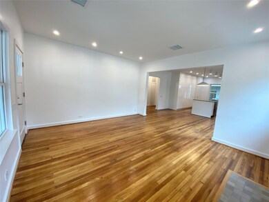 1507 Branard St, Houston, TX 77006 - photo 4