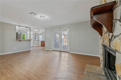 1219 S Ridgefield Cir, College Station, TX 77840 - photo 5