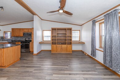 720 W Grant St, Thorntown, IN 46071 - photo 7