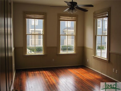 546 E Huntingdon St unit A lower, Savannah, GA 31401 - photo 5