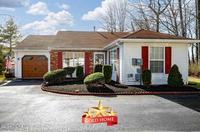 67 Farnworth Close unit 1000, Freehold, NJ 07728 - photo 2