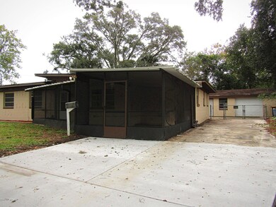 6546 Solandra Dr S, Jacksonville, FL 32210 - photo 4