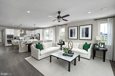 1100 Gateway Park Ct, District Heights, MD 20747 - photo 2